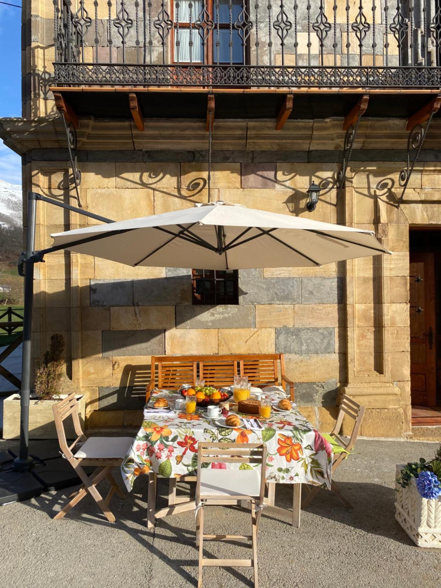 La Casona De Lombrana, En Polaciones Konuk evi Dış mekan fotoğraf